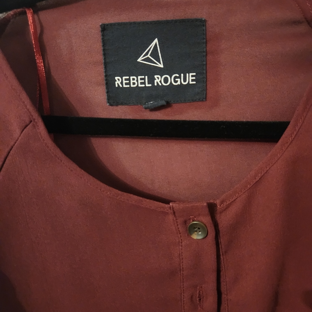 blouse - Picture 2 of 2